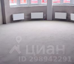 3-комн.кв., 105 м², этаж 3