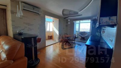 4-комн.кв., 120 м², этаж 8