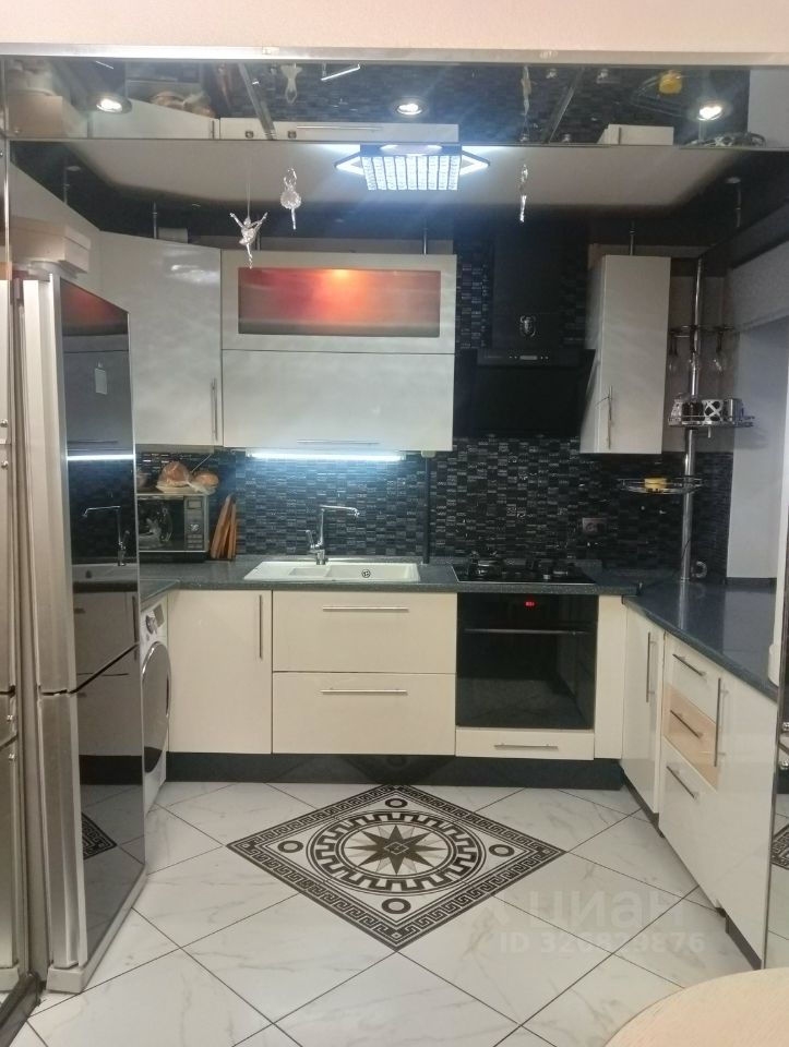 3-к кв. Омская область, Омск ул. Чехова, 3 (56.0 м²)