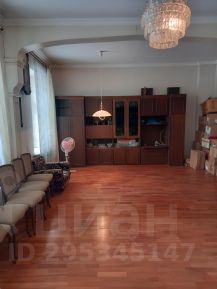 3-комн.кв., 85 м², этаж 2