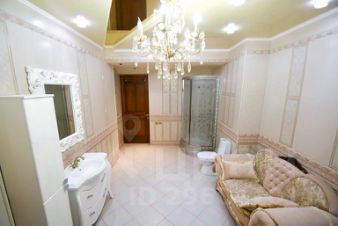 5-комн.кв., 227 м², этаж 12