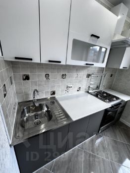 2-комн.кв., 50 м², этаж 4