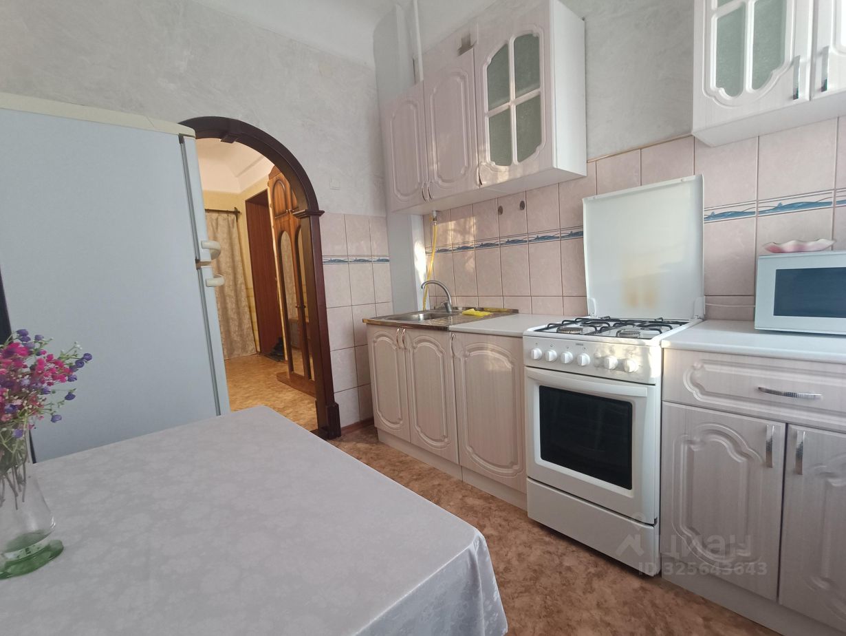 3-к кв. Оренбургская область, Оренбург проезд Коммунаров, 20 (66.2 м²)