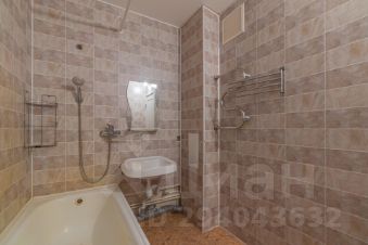 2-комн.кв., 64 м², этаж 14