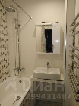 2-комн.кв., 65 м², этаж 18