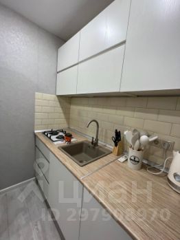 2-комн.кв., 43 м², этаж 3