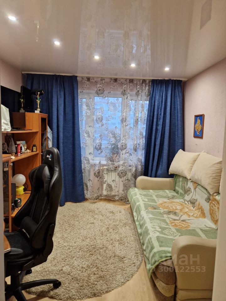 2-к кв. Псковская область, Печоры Индустриальная ул., 3 (42.5 м²)