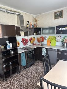 3-комн.кв., 80 м², этаж 2