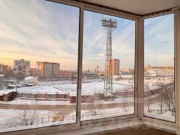 4-комн.кв., 175 м², этаж 4