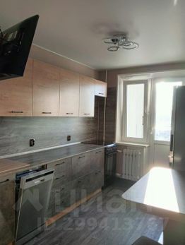 3-комн.кв., 60 м², этаж 4