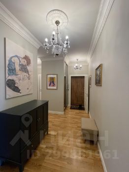 3-комн.кв., 105 м², этаж 3