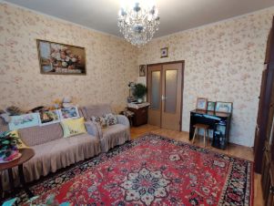 2-комн.кв., 74 м², этаж 10