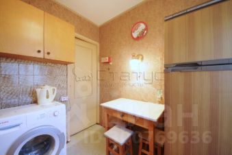 2-комн.кв., 44 м², этаж 3