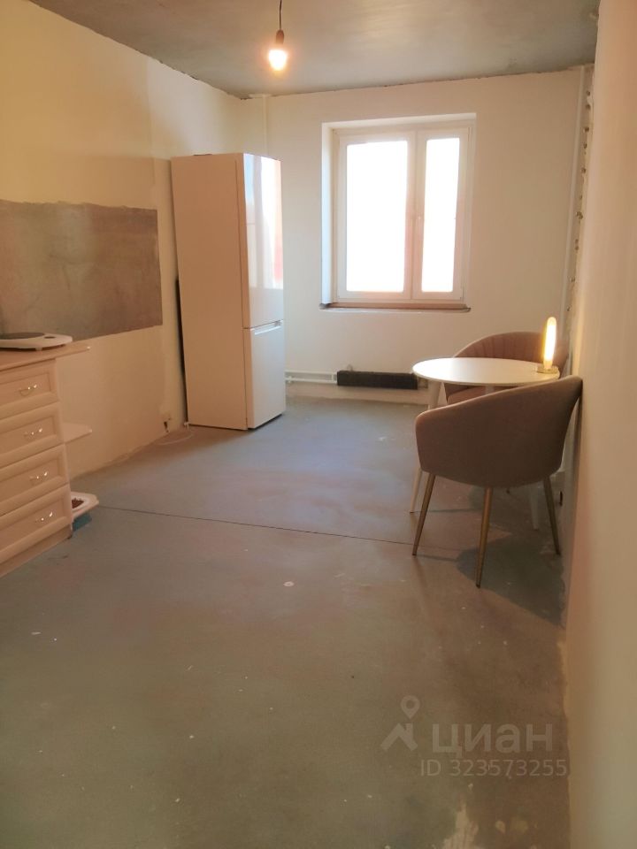Продаю двухкомнатную квартиру 59м² ул. 70-летия Победы, 4, Московская ...