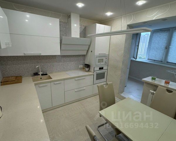 1-комн., 45 м², 7/25 этаж