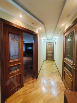 3-комн.кв., 110 м², этаж 3