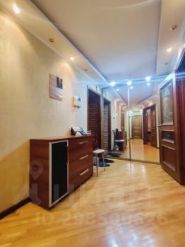 3-комн.кв., 110 м², этаж 3