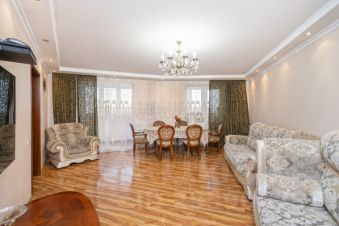 3-комн.кв., 93 м², этаж 6