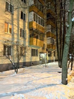 2-комн.кв., 43 м², этаж 3