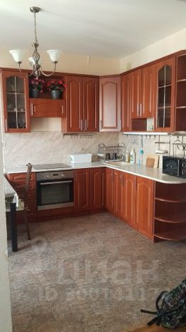 2-комн.кв., 60 м², этаж 18