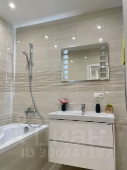 2-комн.кв., 58 м², этаж 17