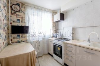 2-комн.кв., 48 м², этаж 1