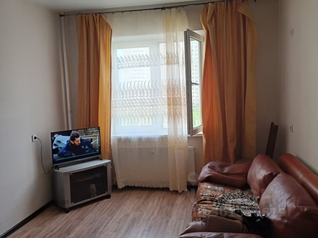 1-комн., 37 м², 2/18 этаж