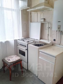 1-комн.кв., 30 м², этаж 3