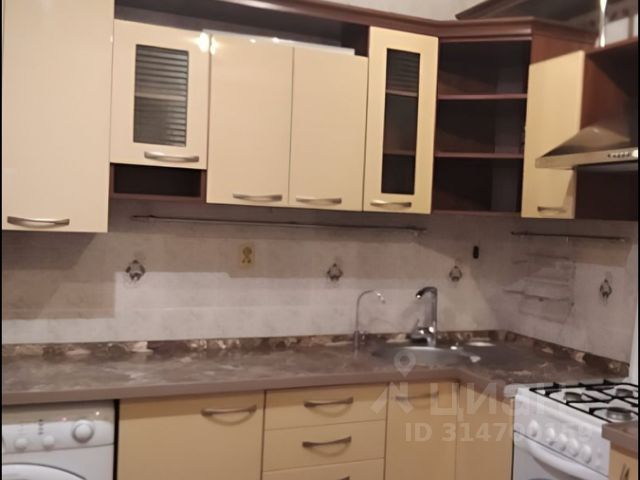 1-комн., 40 м², 8/10 этаж