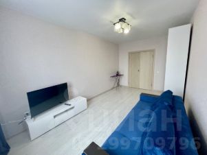 1-комн.кв., 445 м², этаж 14