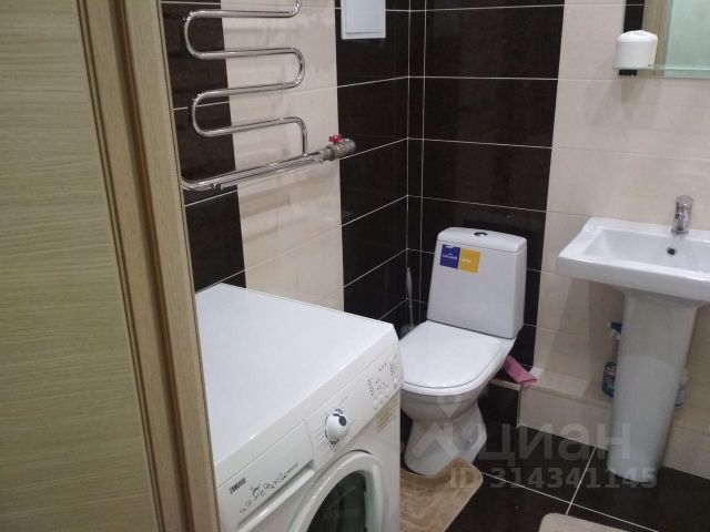 1-комн., 38 м², 10/18 этаж