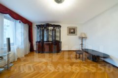 5-комн.кв., 155 м², этаж 4