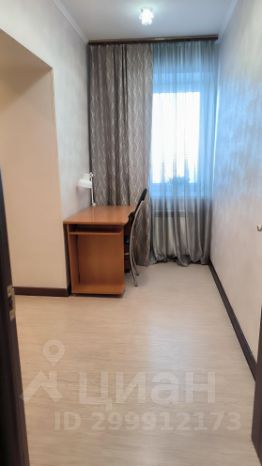 2-комн.кв., 65 м², этаж 10