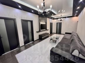 4-комн.кв., 140 м², этаж 4