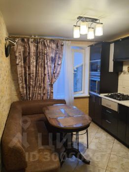 2-комн.кв., 50 м², этаж 4