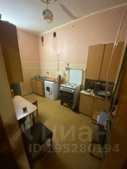 3-комн.кв., 83 м², этаж 1