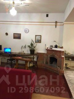 2-комн.кв., 104 м², этаж 4