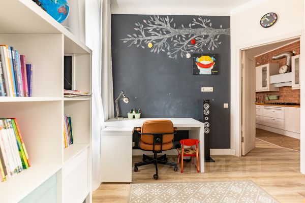 4-комн., 90 м², 2/4 этаж