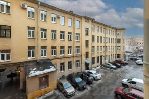 3-комн.кв., 93 м², этаж 3