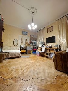 3-комн.кв., 90 м², этаж 3