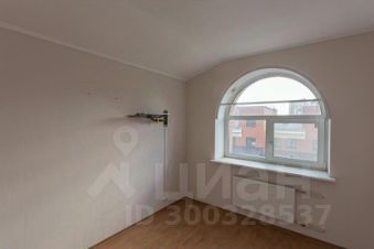 многокомн. кв., 210 м², этаж 2