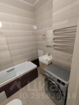 2-комн.кв., 88 м², этаж 3