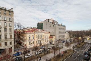 4-комн.кв., 110 м², этаж 4