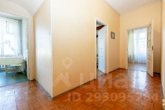 2-комн.кв., 61 м², этаж 5