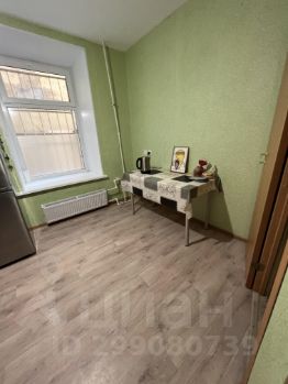 4-комн.кв., 100 м², этаж 1