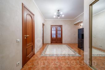 3-комн.кв., 90 м², этаж 4