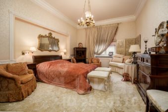 5-комн.кв., 218 м², этаж 2