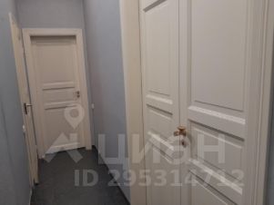 5-комн.кв., 228 м², этаж 2