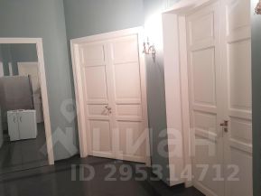 5-комн.кв., 228 м², этаж 2