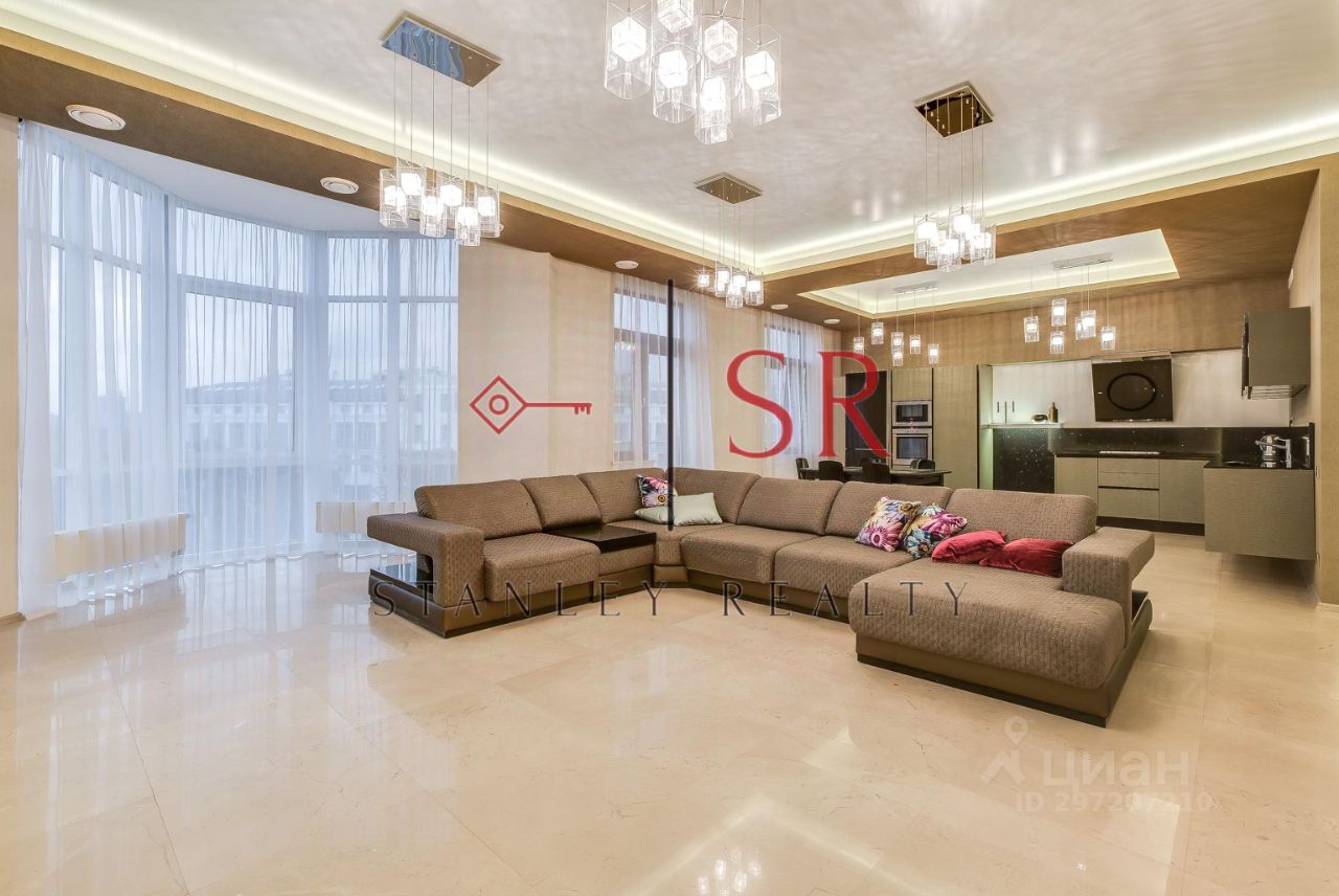 Снять четырехкомнатную квартиру 186м² Кемская ул., 1, Санкт-Петербург ...